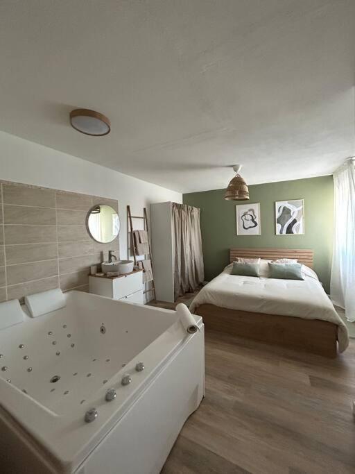 Romantique Room Muret Exterior photo