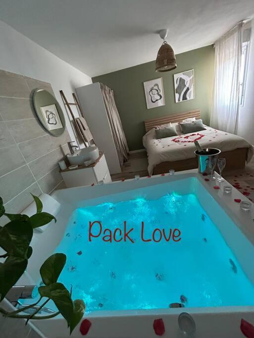 Romantique Room Muret Exterior photo